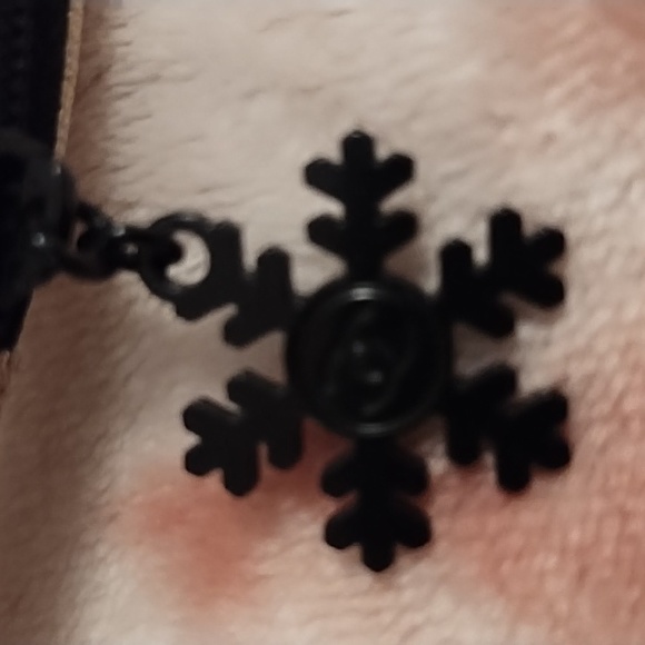 Chanel Inc. NY 💜 Gold Metal Mesh Bag - Picture 6 of 12